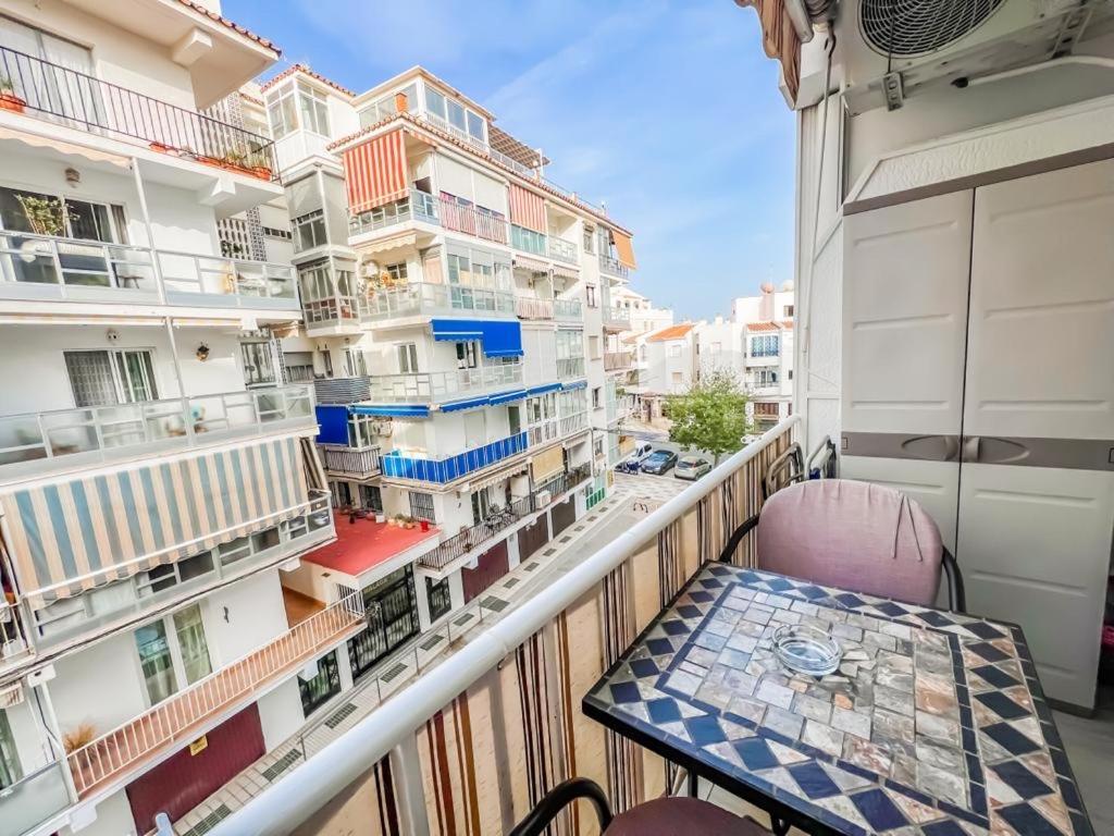 Reformed Studio Apartment In Central Nerja 3K Kültér fotó